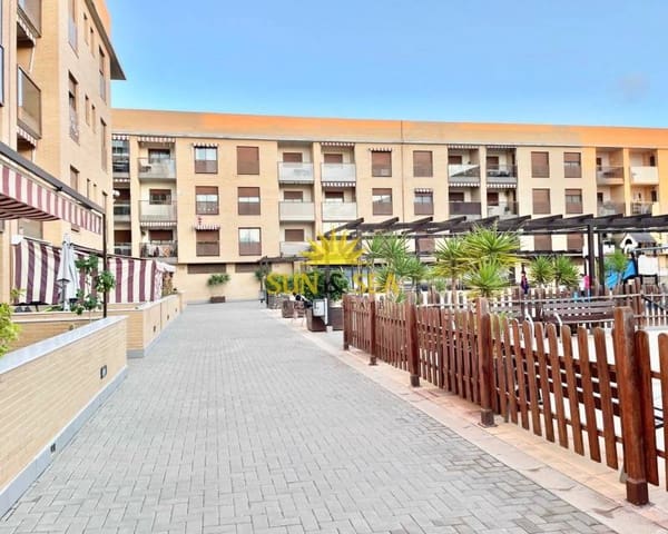 3 quarto Apartamento para arrendar em San Pedro del Pinatar ciudad, San Pedro del Pinatar com piscina garagem - 900 € (Ref: 9396748)