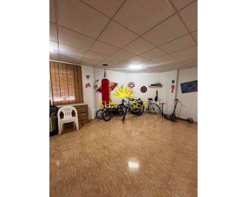 4 bedroom Villa for sale in San Pedro del Pinatar with garage - € 289,000 (Ref: 9396749)