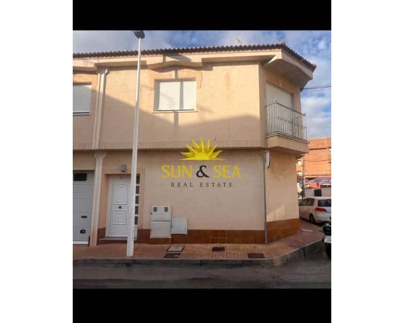 4 bedroom Villa for sale in San Pedro del Pinatar with garage - € 289,000 (Ref: 9396749)