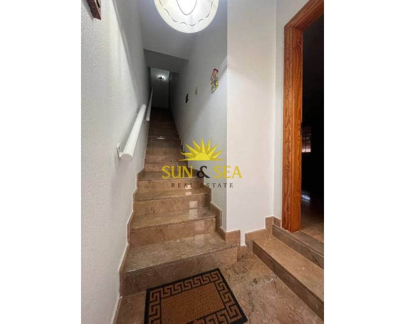 4 bedroom Villa for sale in San Pedro del Pinatar with garage - € 289,000 (Ref: 9396749)