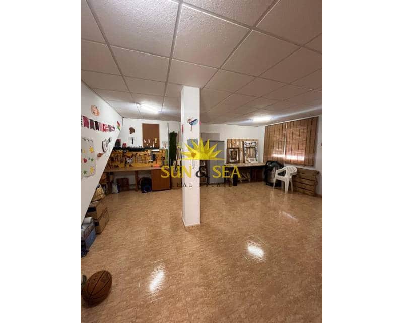 4 bedroom Villa for sale in San Pedro del Pinatar with garage - € 289,000 (Ref: 9396749)