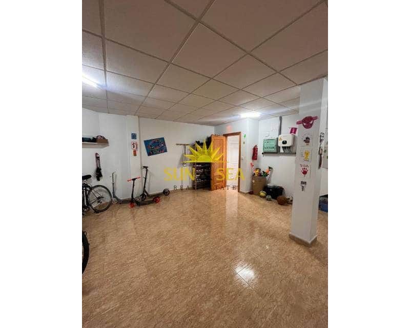 4 bedroom Villa for sale in San Pedro del Pinatar with garage - € 289,000 (Ref: 9396749)