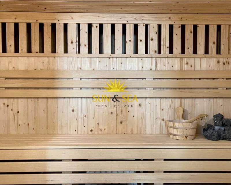 Penthouse de 2 chambres à louer à Playa Flamenca avec piscine garage - 1 800 € (Ref: 9396751)