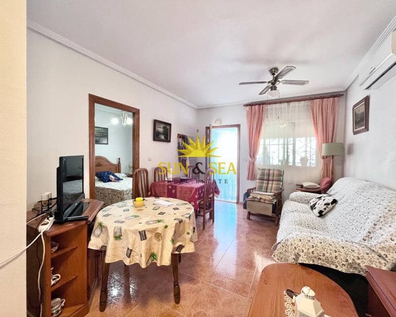 2 camera da letto Villa da affittare in Torrevieja con piscina garage - 1.250 € (Rif: 9396846)