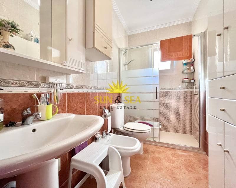 2 camera da letto Villa da affittare in Torrevieja con piscina garage - 1.250 € (Rif: 9396846)