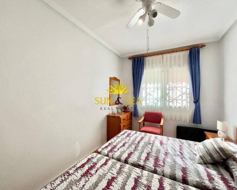 2 camera da letto Villa da affittare in Torrevieja con piscina garage - 1.250 € (Rif: 9396846)