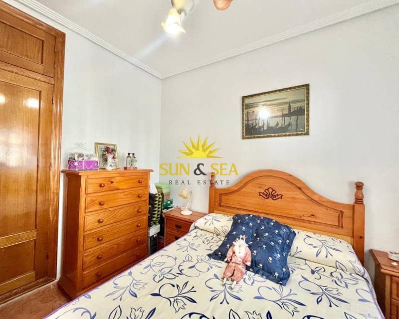 2 camera da letto Villa da affittare in Torrevieja con piscina garage - 1.250 € (Rif: 9396846)