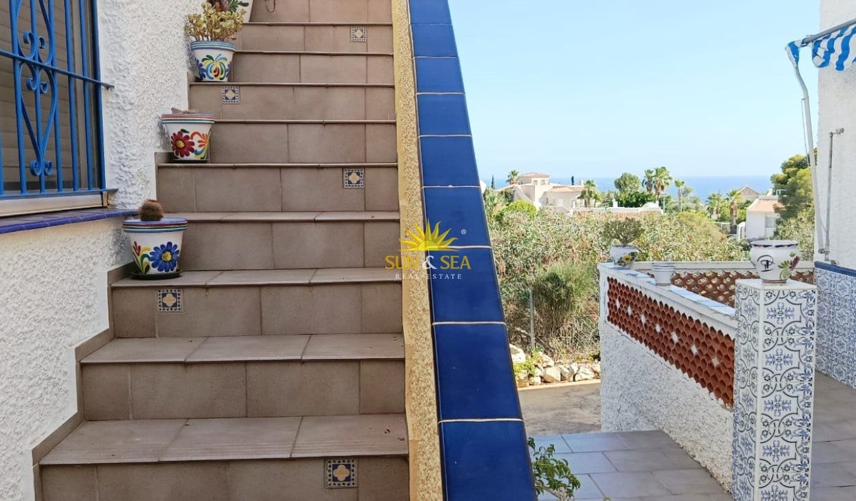 2 bedroom Villa for rent in El Campello with pool - € 1,050 (Ref: 9396847)