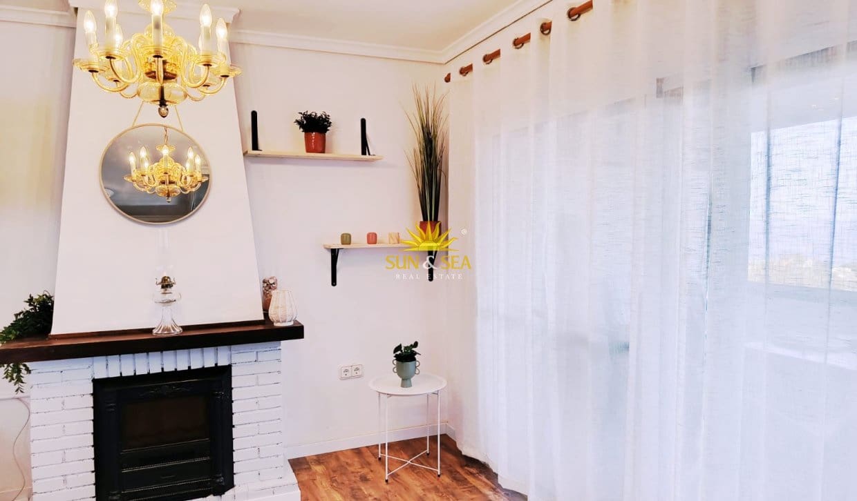 2 bedroom Villa for rent in El Campello with pool - € 1,050 (Ref: 9396847)