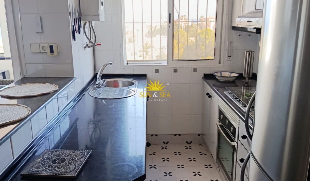 2 bedroom Villa for rent in El Campello with pool - € 1,050 (Ref: 9396847)