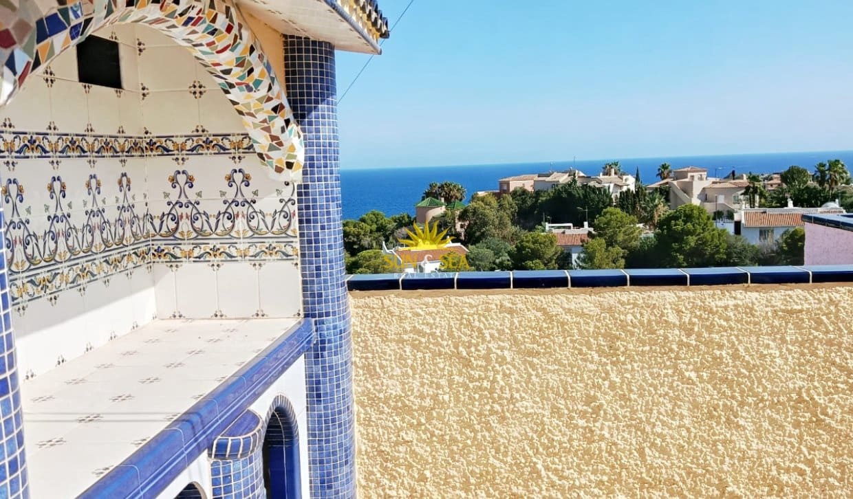 2 bedroom Villa for rent in El Campello with pool - € 1,050 (Ref: 9396847)