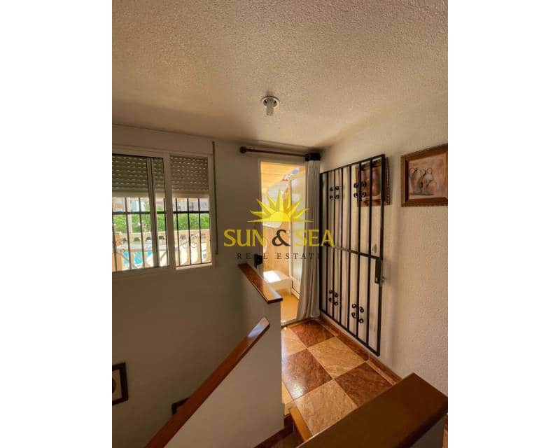 3 soveværelse Villa til leje i Santa Pola med swimmingpool garage - € 800 (Ref: 9397888)