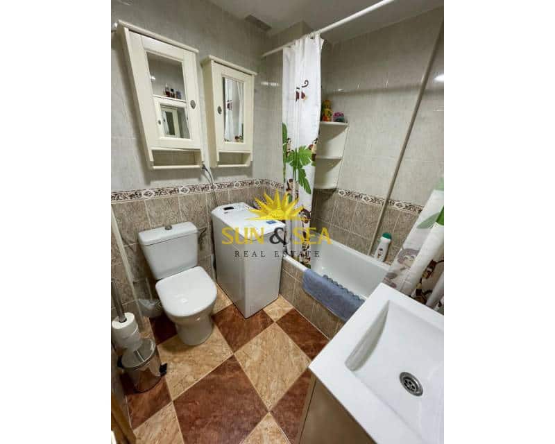 3 soveværelse Villa til leje i Santa Pola med swimmingpool garage - € 800 (Ref: 9397888)