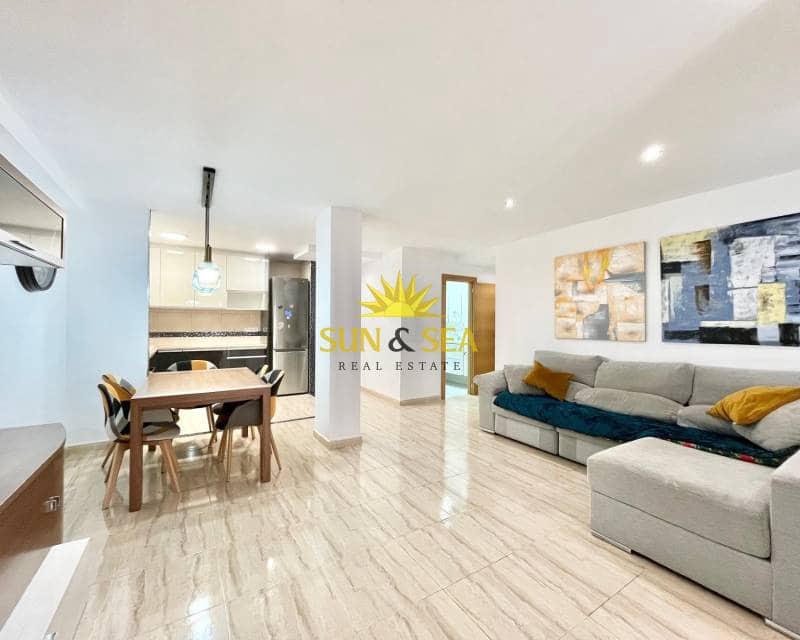 3 sypialnia Apartament na sprzedaż w Torrevieja - 200 000 € (Ref: 9397889)