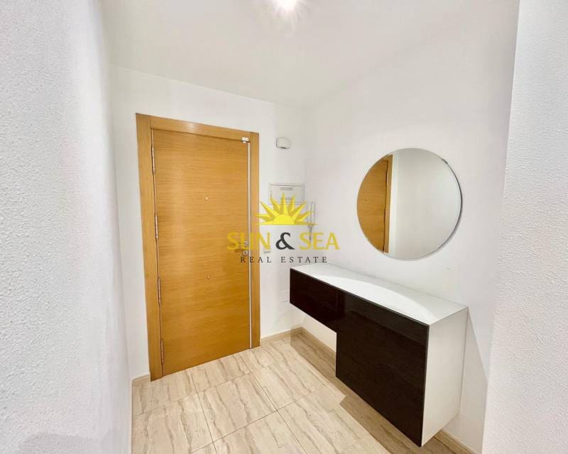 3 sypialnia Apartament na sprzedaż w Torrevieja - 200 000 € (Ref: 9397889)