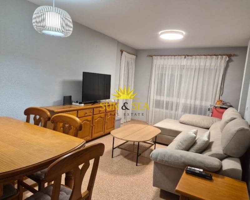 Appartement de 3 chambres à louer à Playa de San Juan avec piscine garage - 1 100 € (Ref: 9397890)