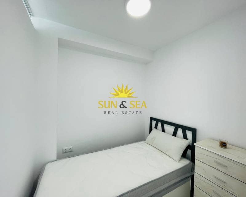 2 makuuhuone Huoneisto myytävänä paikassa Guardamar del Segura - 120 000 € (Ref: 9399983)