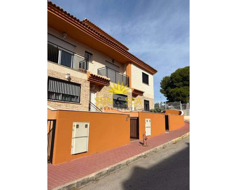 4 bedroom Apartment for rent in Alguazas with garage - € 800 (Ref: 9400064)