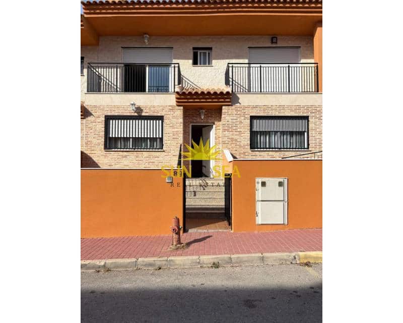 4 bedroom Apartment for rent in Alguazas with garage - € 800 (Ref: 9400064)