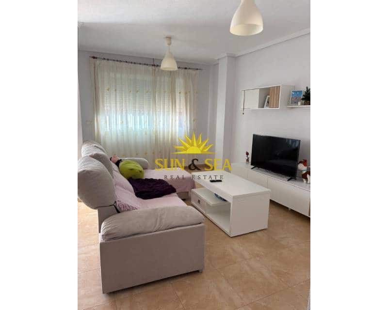 4 bedroom Apartment for rent in Alguazas with garage - € 800 (Ref: 9400064)