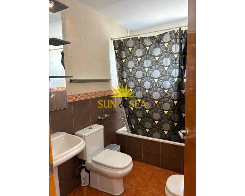 4 bedroom Apartment for rent in Alguazas with garage - € 800 (Ref: 9400064)