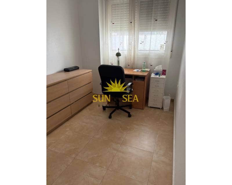 4 bedroom Apartment for rent in Alguazas with garage - € 800 (Ref: 9400064)