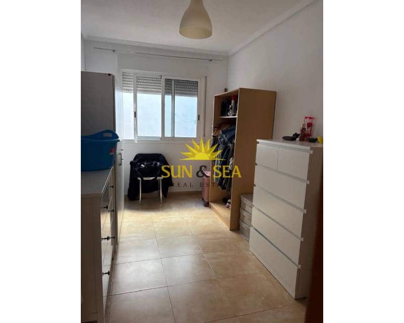 4 bedroom Apartment for rent in Alguazas with garage - € 800 (Ref: 9400064)