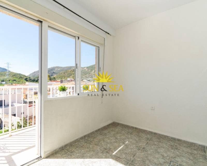 3 chambre Appartement à vendre à Alumbres - 120 000 € (Ref: 9400159)