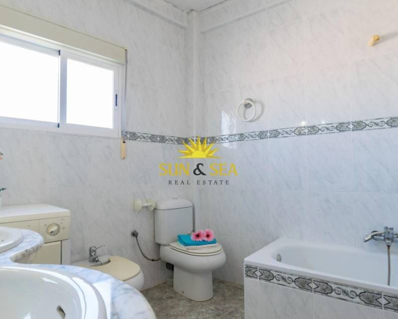 3 bedroom Apartment for rent in Alumbres - € 600 (Ref: 9400163)