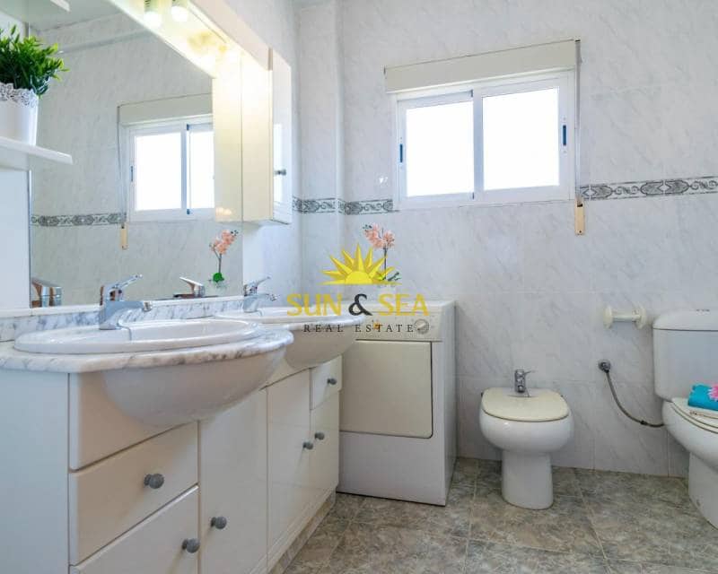 3 bedroom Apartment for rent in Alumbres - € 600 (Ref: 9400163)