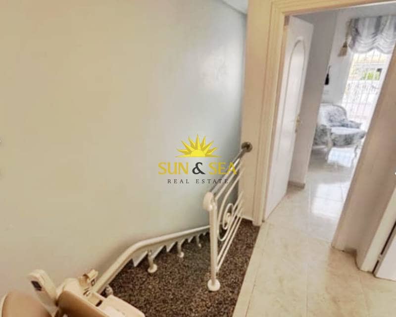 Chalet de 3 habitaciones en Benijófar en venta - 189.995 € (Ref: 9401071)