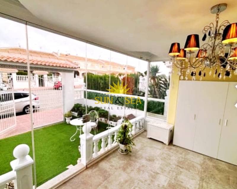 Chalet de 3 habitaciones en Benijófar en venta - 189.995 € (Ref: 9401071)