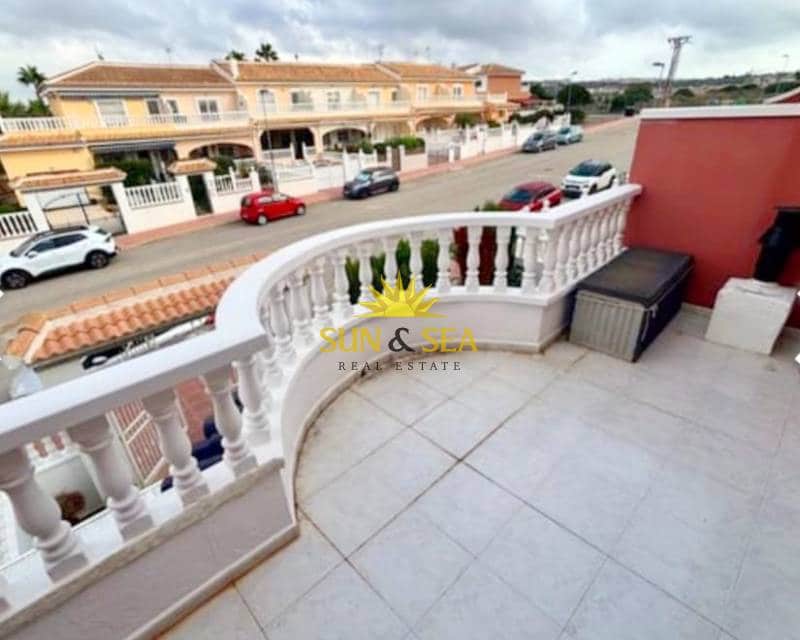 Chalet de 3 habitaciones en Benijófar en venta - 189.995 € (Ref: 9401071)