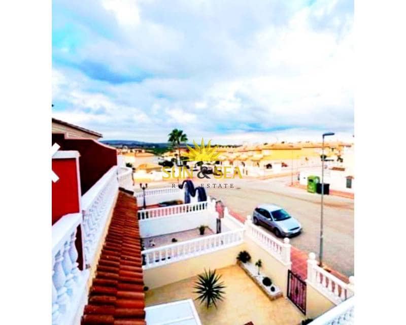 Chalet de 3 habitaciones en Benijófar en venta - 189.995 € (Ref: 9401071)