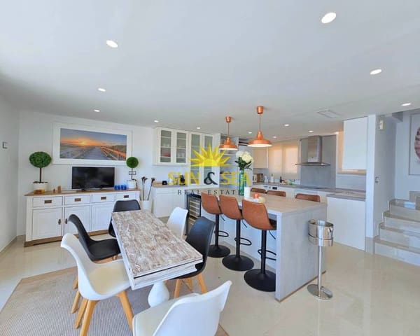 Appartement de 3 chambres à louer à La Manga del Mar Menor avec piscine garage - 2 800 € (Ref: 9401074)