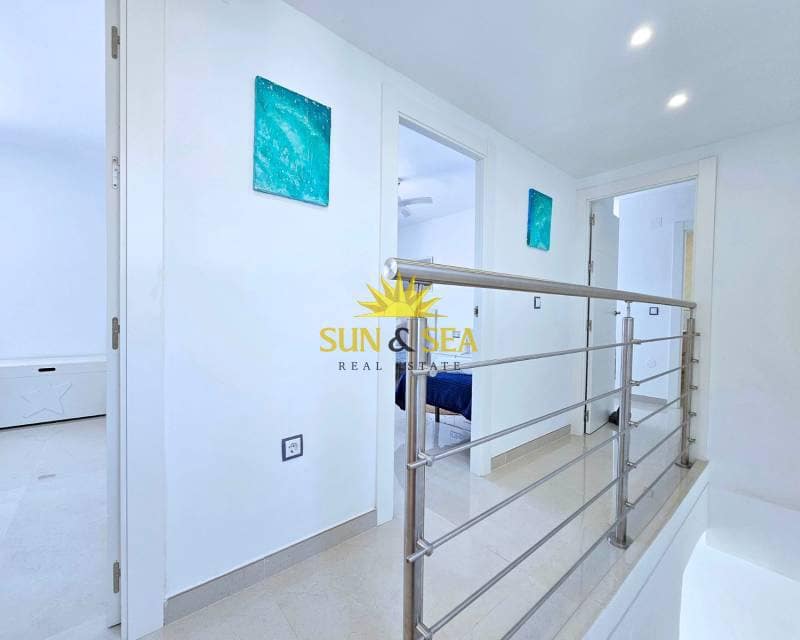 3 sypialnia Apartament do wynajęcia w La Manga del Mar Menor z basenem garażem - 2 800 € (Ref: 9401074)