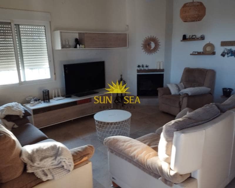 3 makuuhuone Huvila vuokrattavana paikassa Elche / Elx - 1 400 € (Ref: 9401782)