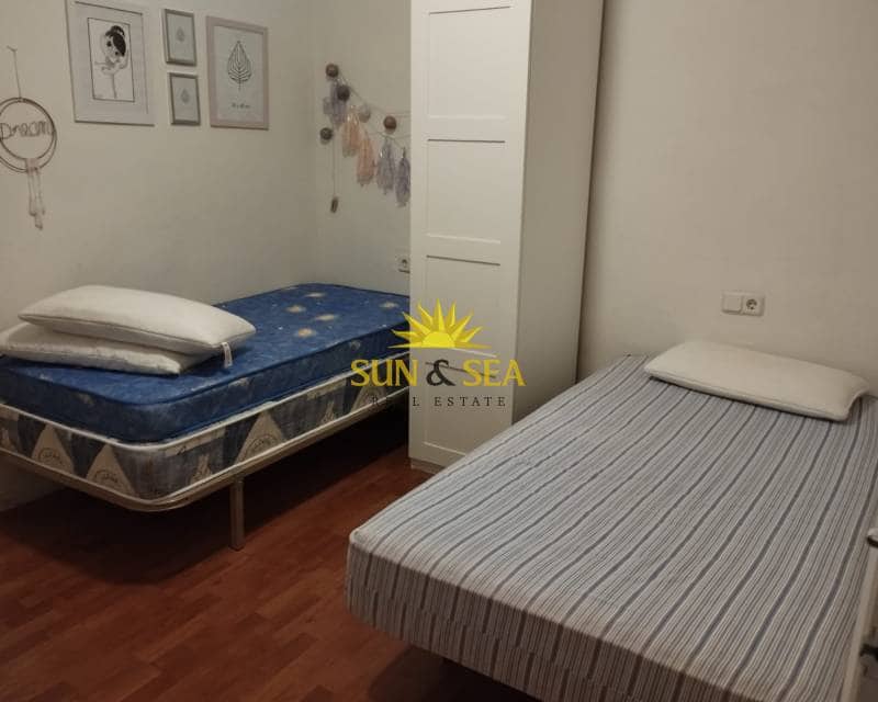 3 makuuhuone Huvila vuokrattavana paikassa Elche / Elx - 1 400 € (Ref: 9401782)