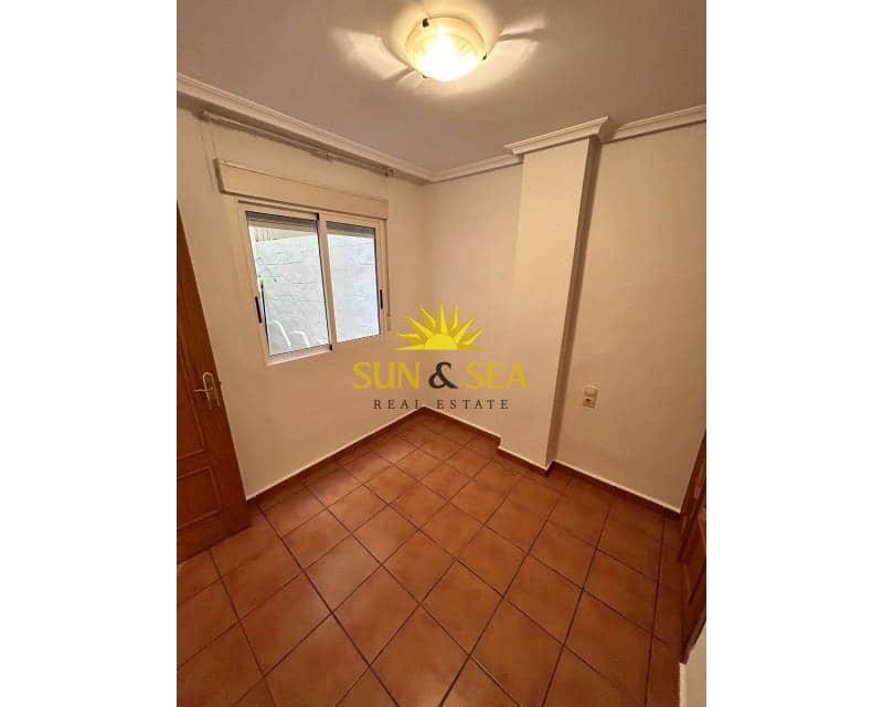 2 soverom Leilighet til leie i Elche / Elx - € 900 (Ref: 9402625)