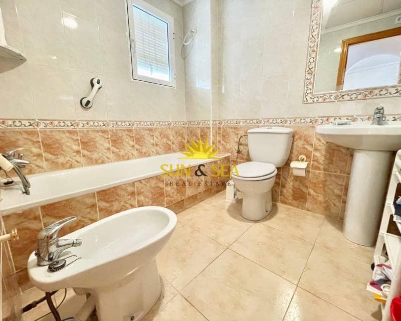 2 soveværelse Lejlighed til leje i Guardamar del Segura - € 700 (Ref: 9402628)