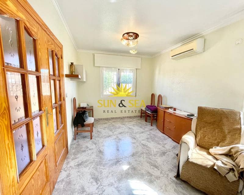 3 makuuhuone Huvila myytävänä paikassa Santiago de la Ribera mukana 
autotalli - 450 000 € (Ref: 9402630)