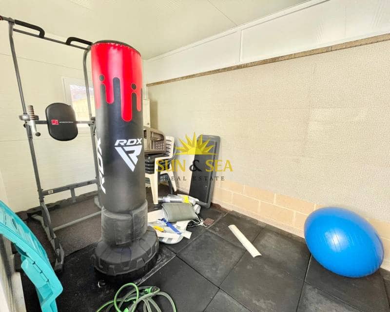 3 makuuhuone Huvila myytävänä paikassa Santiago de la Ribera mukana 
autotalli - 450 000 € (Ref: 9402630)