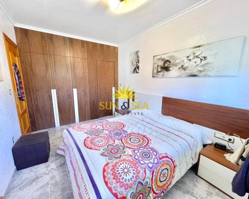 3 makuuhuone Huvila myytävänä paikassa Santiago de la Ribera mukana 
autotalli - 450 000 € (Ref: 9402630)