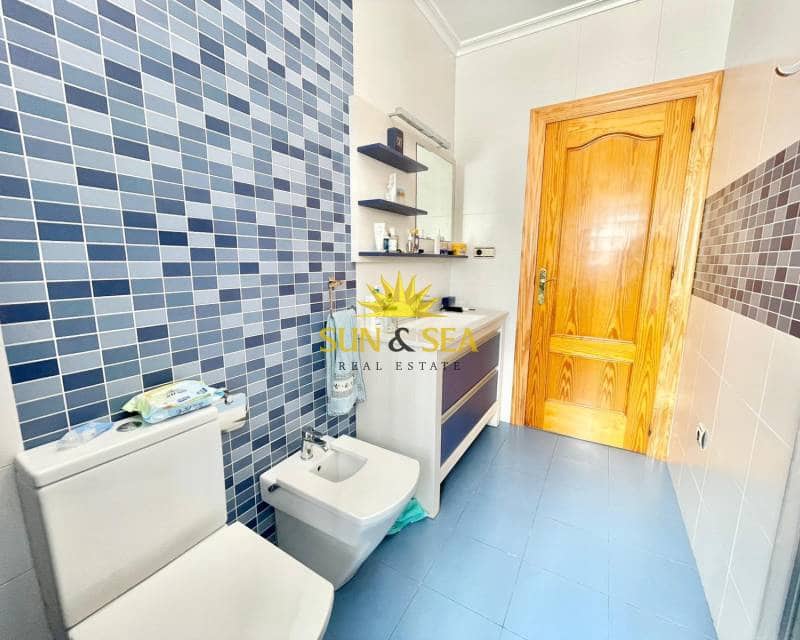 3 makuuhuone Huvila myytävänä paikassa Santiago de la Ribera mukana 
autotalli - 450 000 € (Ref: 9402630)