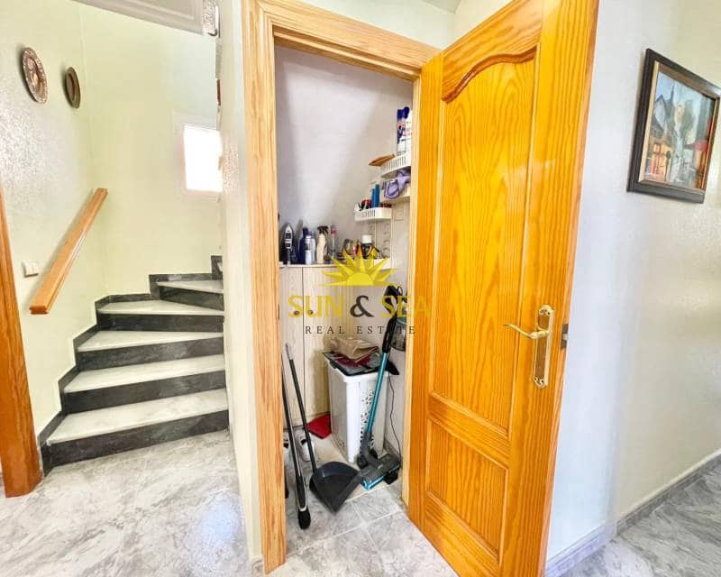 3 makuuhuone Huvila myytävänä paikassa Santiago de la Ribera mukana 
autotalli - 450 000 € (Ref: 9402630)