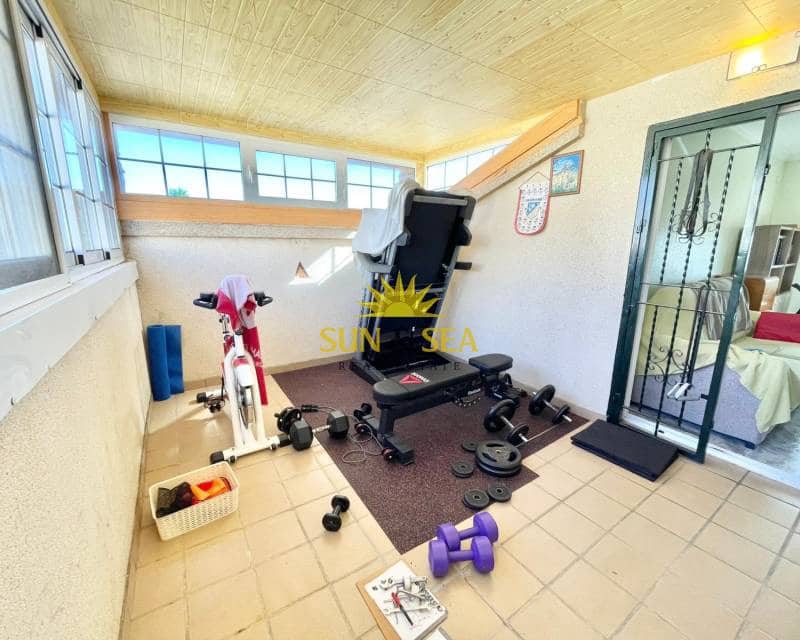 3 makuuhuone Huvila myytävänä paikassa Santiago de la Ribera mukana 
autotalli - 450 000 € (Ref: 9402630)