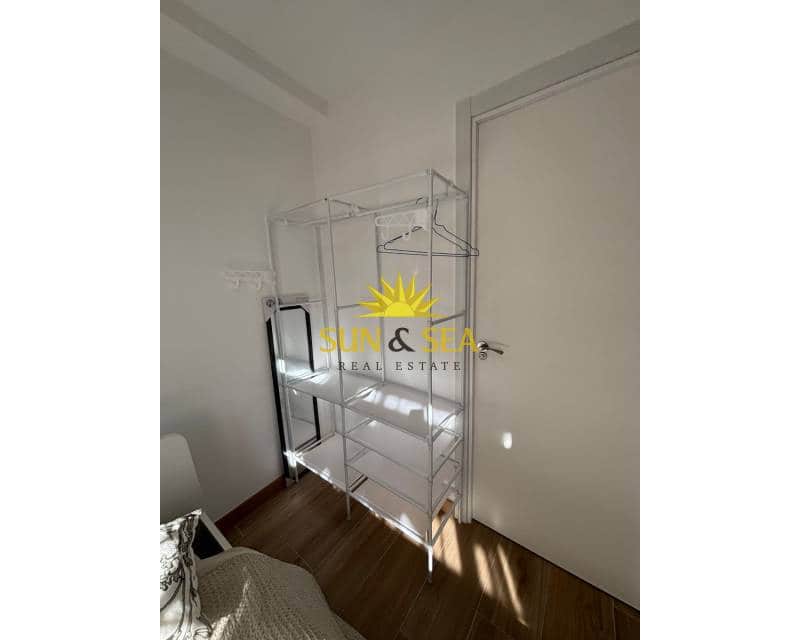 1 soveværelse Lejlighed til leje i Murcia by - € 850 (Ref: 9404697)