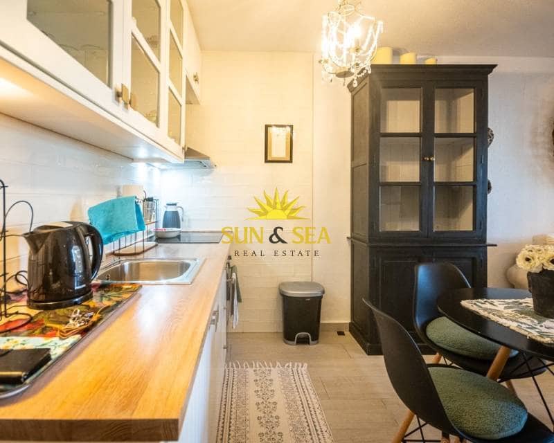 2 soverom Leilighet til leie i La Mata - € 890 (Ref: 9404703)