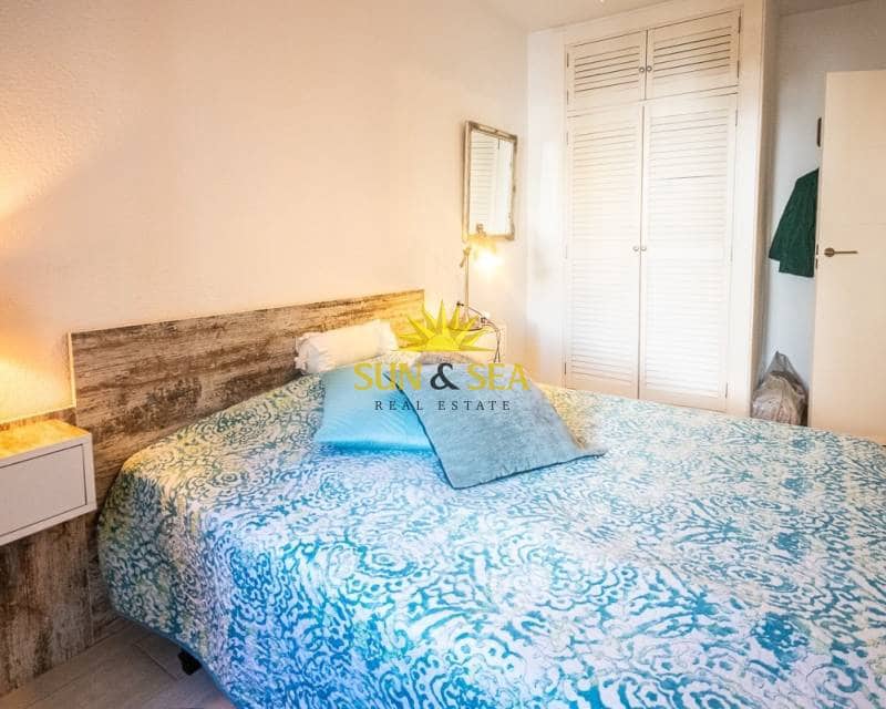 2 soverom Leilighet til leie i La Mata - € 890 (Ref: 9404703)