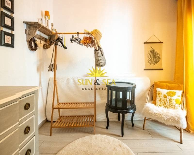 2 soverom Leilighet til leie i La Mata - € 890 (Ref: 9404703)